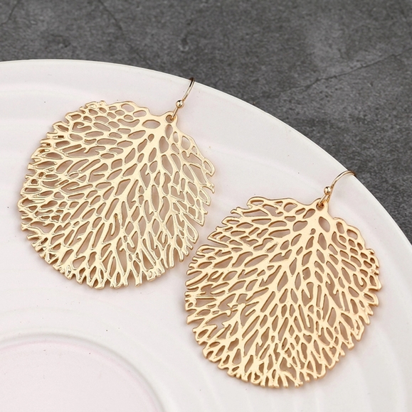 B2G1 Tree Of Life Pendant Dangle Earrings - Picture 7 of 10